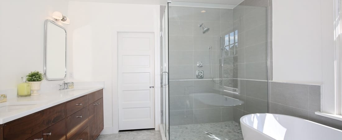 Master-Bathroom-2_SMALL-FOR-MLS-UPLOAD-1100x450.jpg